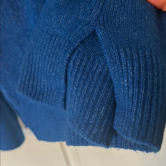 ABERCROMBIE Blue Short Cardigan Sweater NWT - Picture 9 of 9